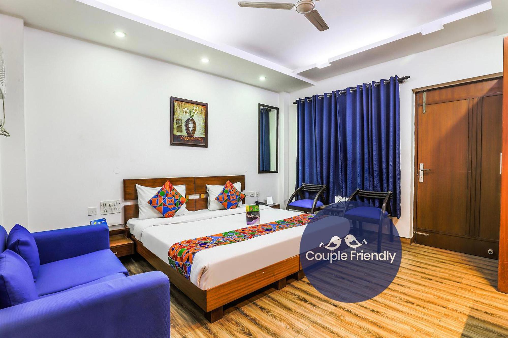 Fabhotel The Residency Dlf Galleria Ґурґаон Екстер'єр фото